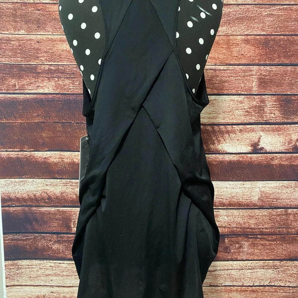 Lululemon Essentials Black Racerback Tank Top. Size 8&10. NWT - Picture 6 of 9